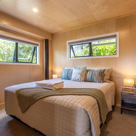 Church Bay Views - Stay Waiheke Oneroa 외부 사진